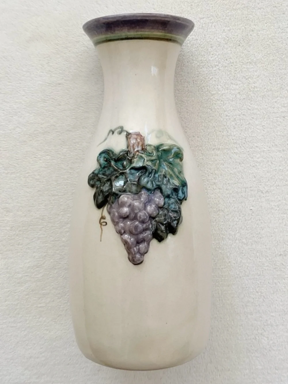Vintage Quyle Kilns Grapevine Vase 9.5” Signed California Studio Pottery